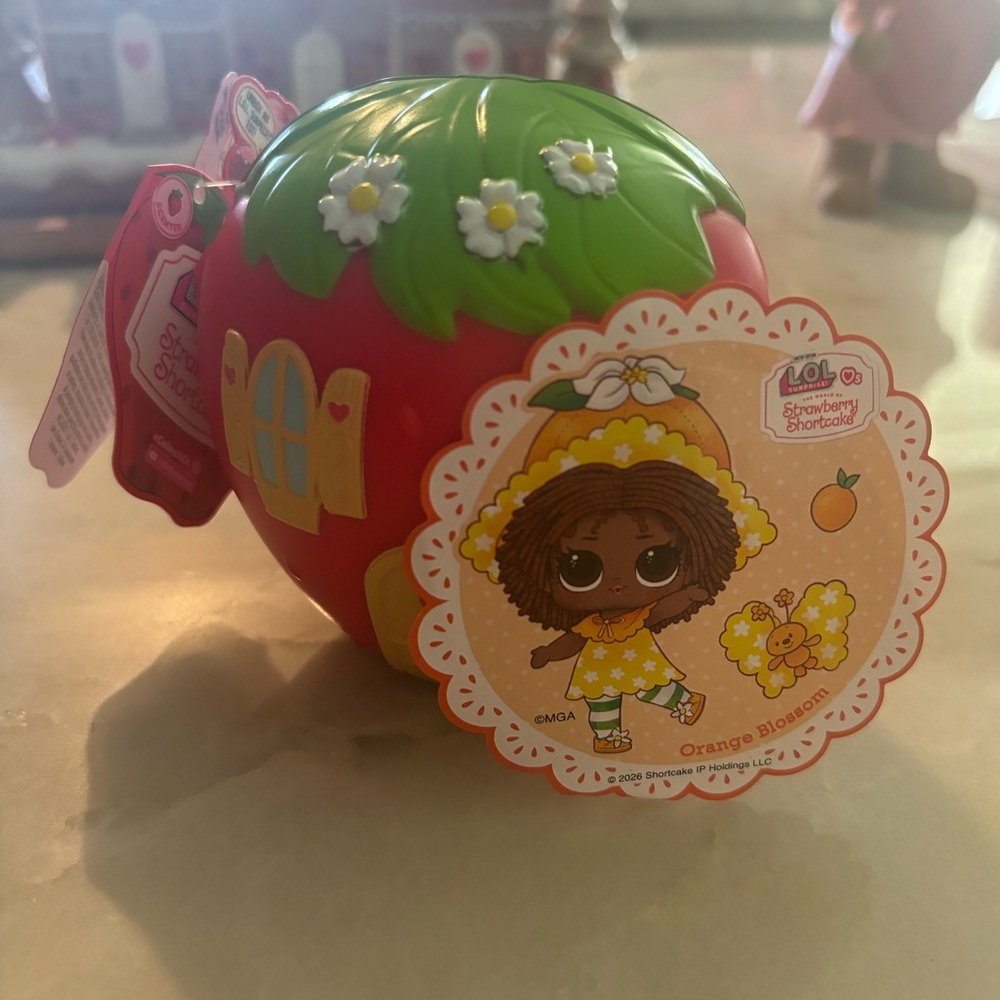 L.O.L. Surprise! Orange Blossom Doll House